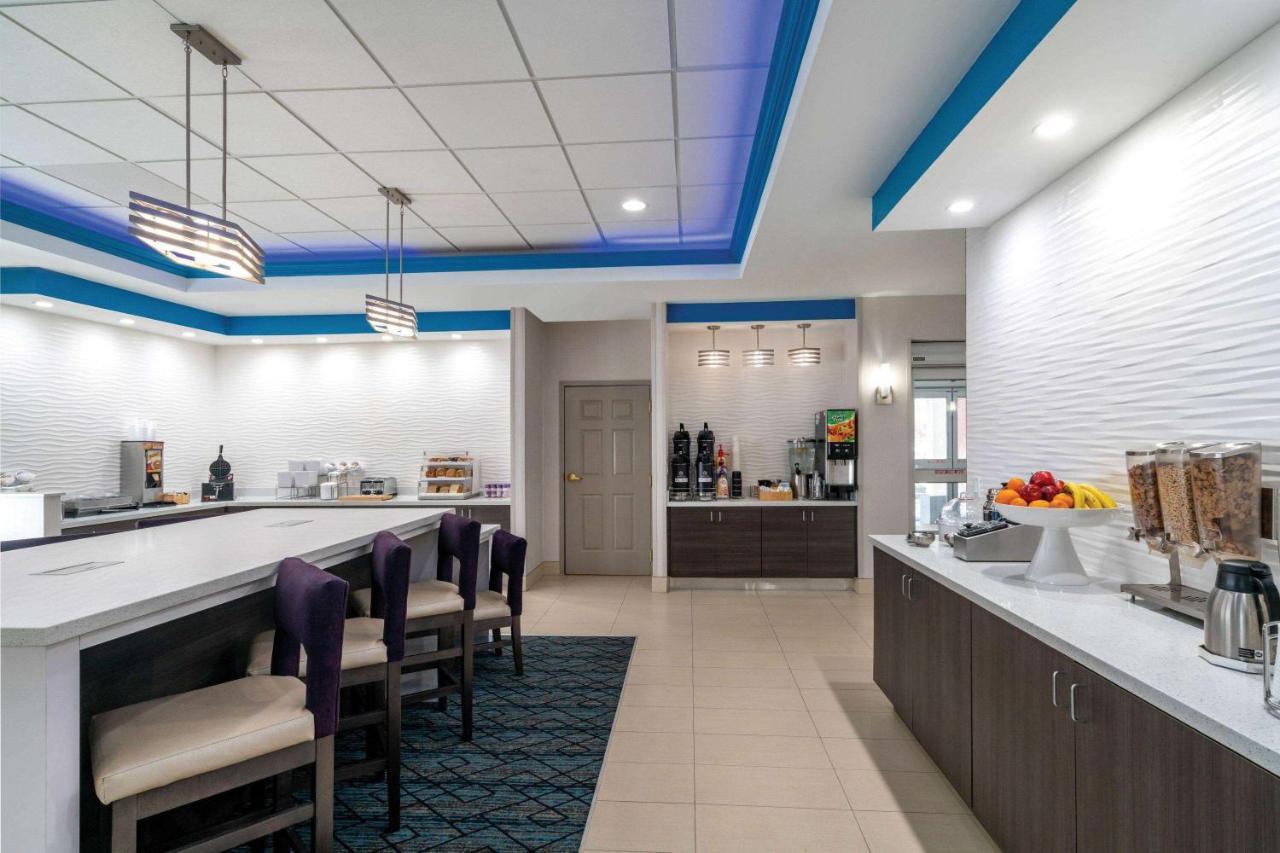 La Quinta By Wyndham Latham Albany Airport Hotel Eksteriør billede