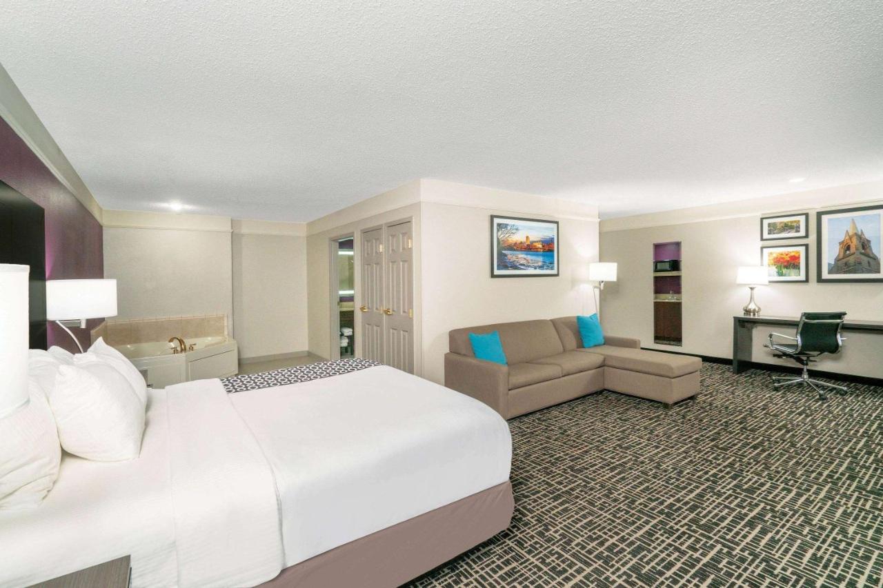 La Quinta By Wyndham Latham Albany Airport Hotel Eksteriør billede