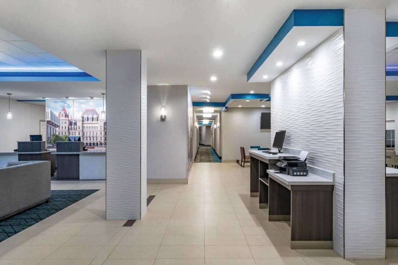 La Quinta By Wyndham Latham Albany Airport Hotel Eksteriør billede