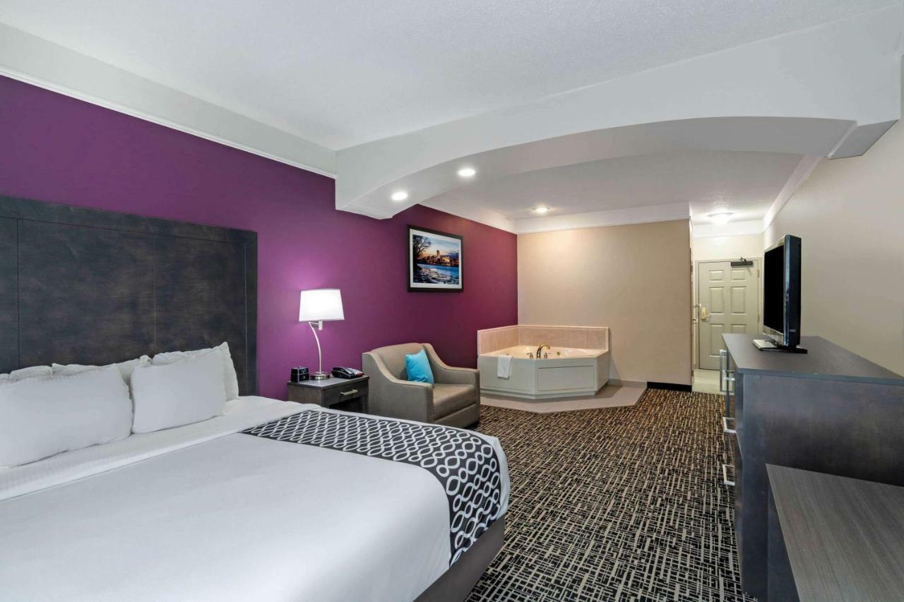 La Quinta By Wyndham Latham Albany Airport Hotel Eksteriør billede